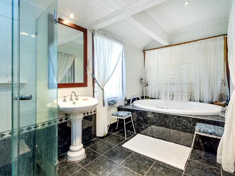 124 Evelyn Street, Grange QLD 4051