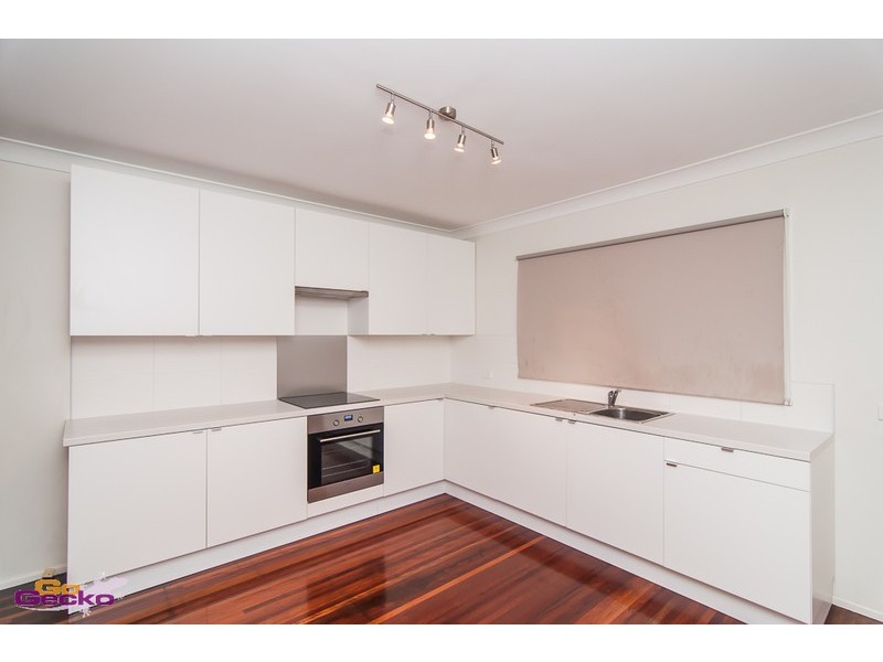 14 Euratha Street, Stafford Heights QLD 4053