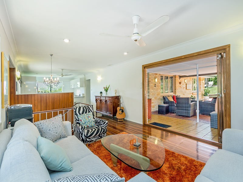 7 Euratha Street, Stafford Heights QLD 4053