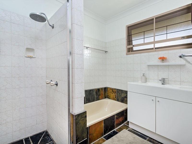 7 Euratha Street, Stafford Heights QLD 4053