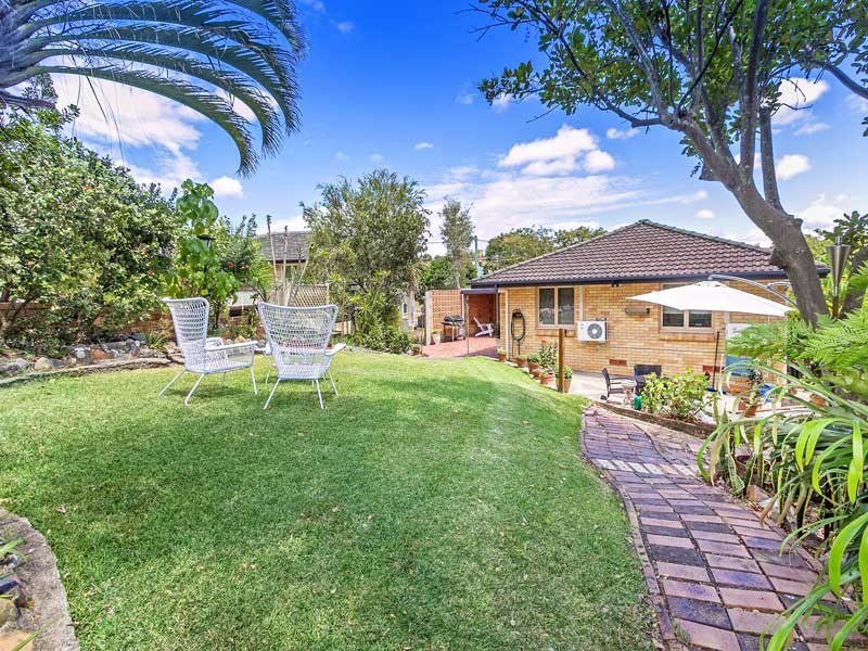 7 Euratha Street, Stafford Heights QLD 4053