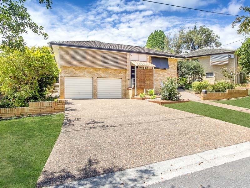 7 Euratha Street, Stafford Heights QLD 4053