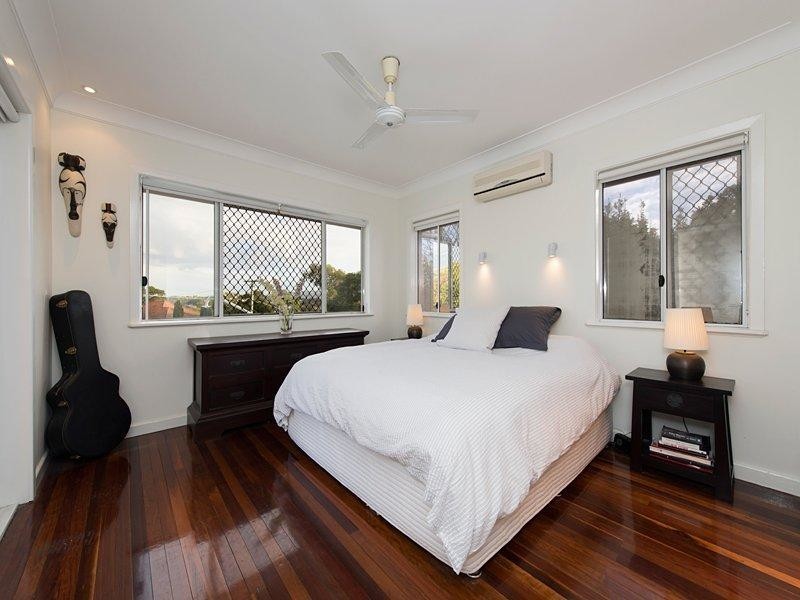 62 Dunedoo Street, Stafford QLD 4053