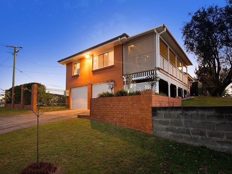 62 Dunedoo Street, Stafford QLD 4053