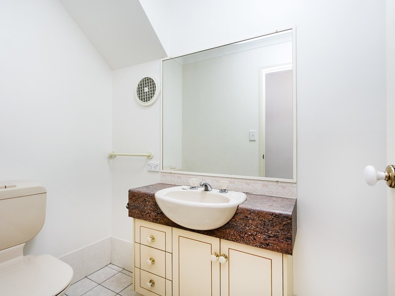 1/59 Gamelin Crescent, Stafford QLD 4053