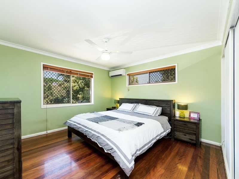 18 Gable Street, Stafford Heights QLD 4053