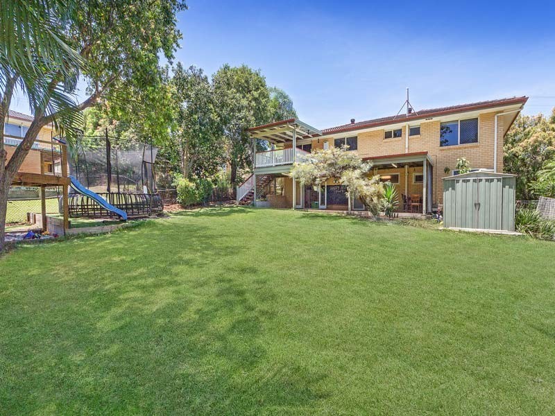 18 Gable Street, Stafford Heights QLD 4053