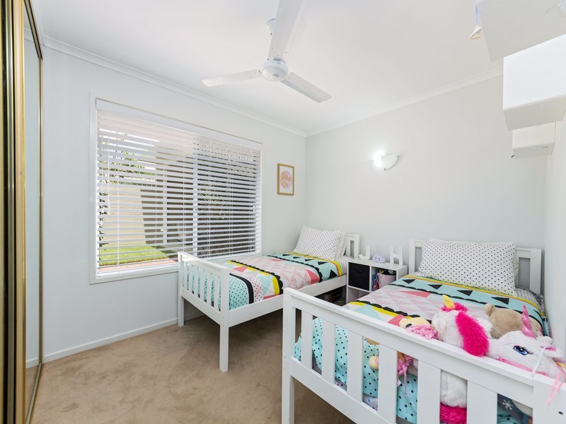 12 Glencloy Street, Ferny Grove QLD 4055