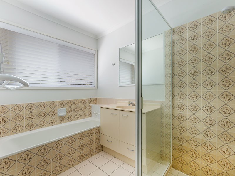 12 Glencloy Street, Ferny Grove QLD 4055