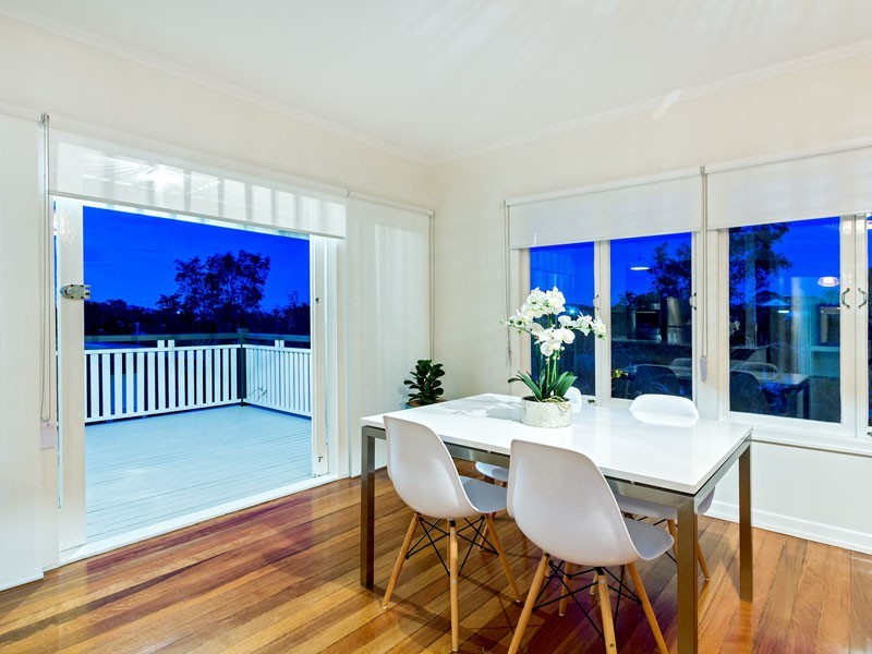 18 Kingaroy Street, Stafford Heights QLD 4053