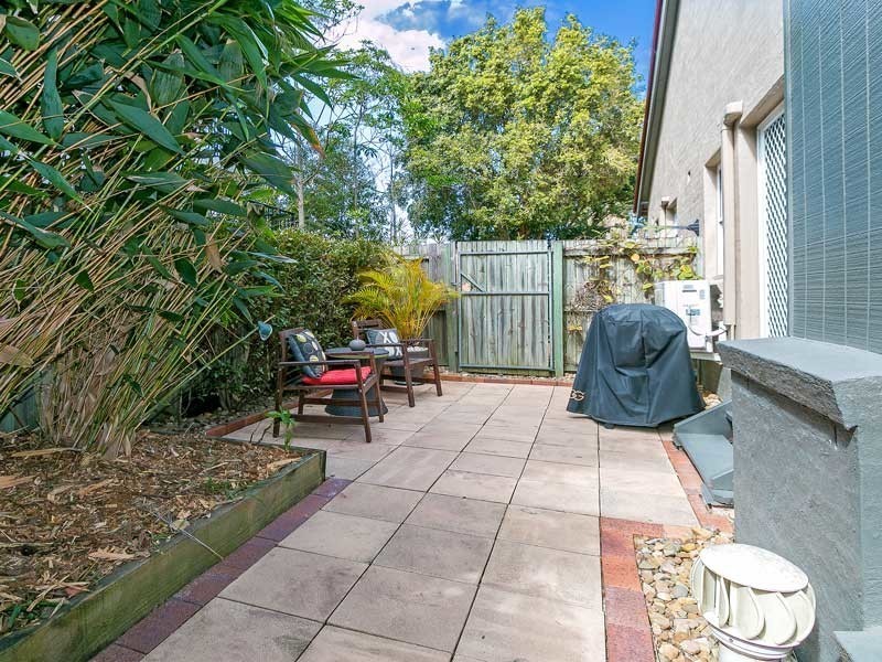 4/219 Pickering Street, Enoggera QLD 4051