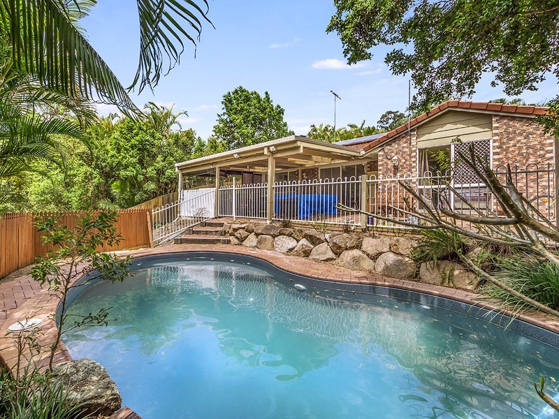 12 Leatherwood Drive, Arana Hills QLD 4054