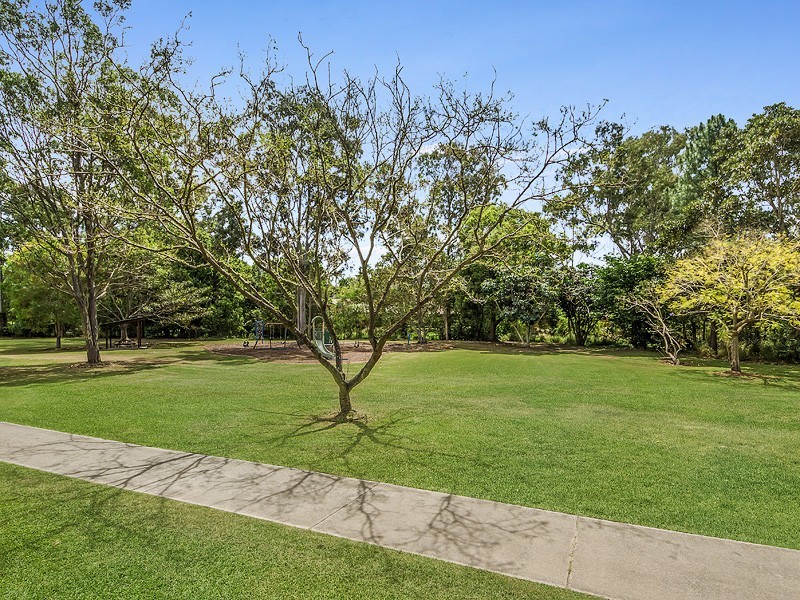 12 Leatherwood Drive, Arana Hills QLD 4054