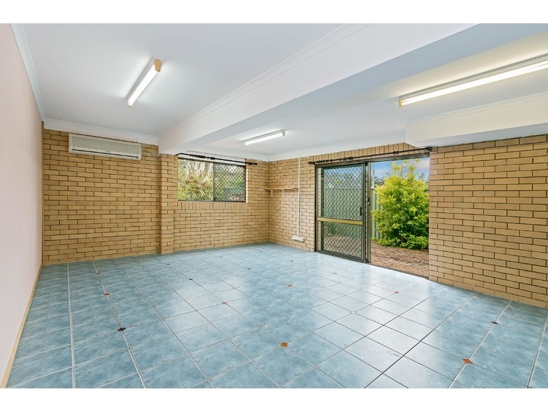 321 Dawson Parade, Arana Hills QLD 4054