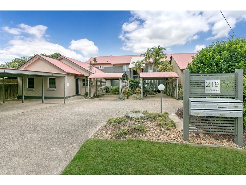 2/219 Pickering Street, Enoggera QLD 4051