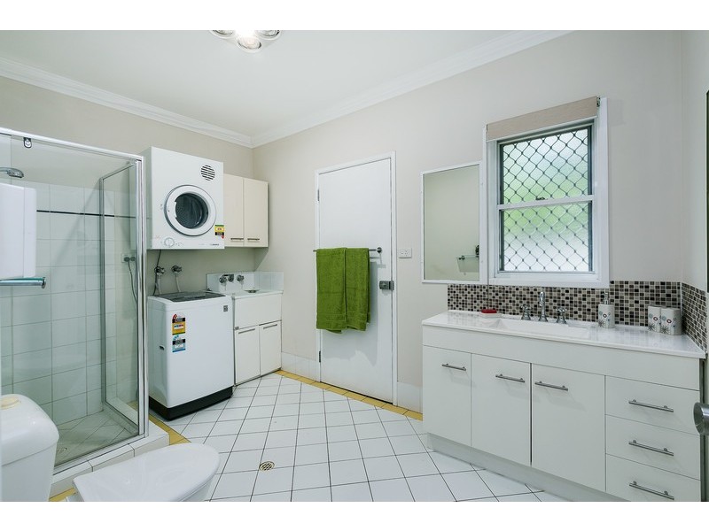 2/219 Pickering Street, Enoggera QLD 4051