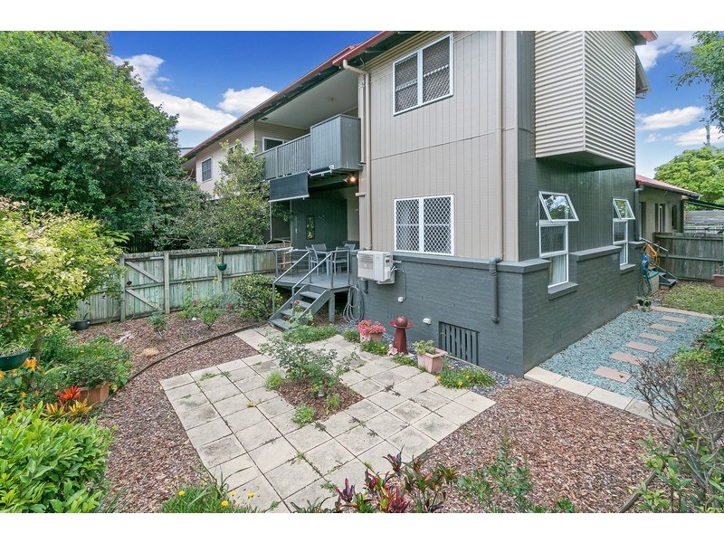 2/219 Pickering Street, Enoggera QLD 4051