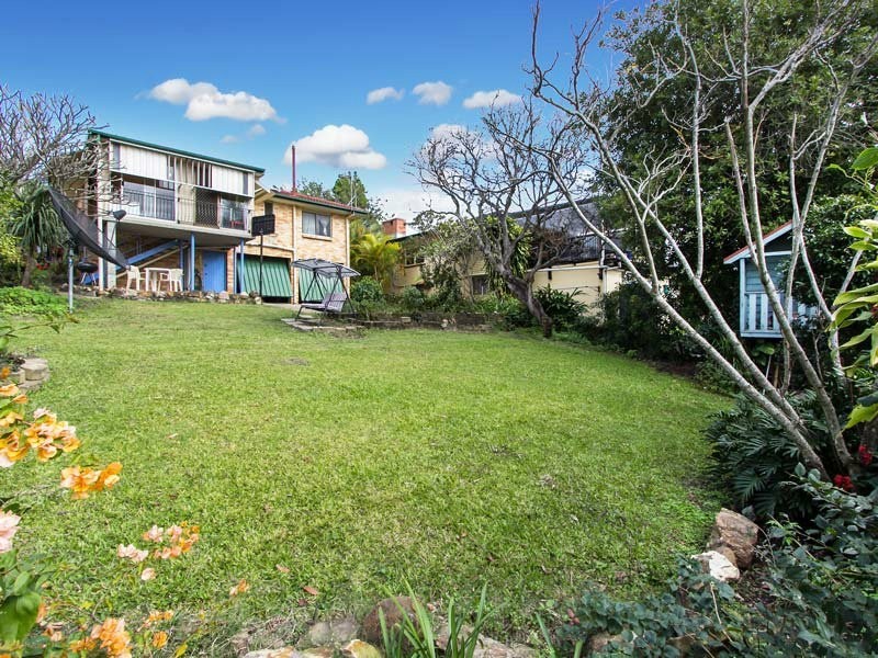 305 Kitchener Road, Stafford Heights QLD 4053