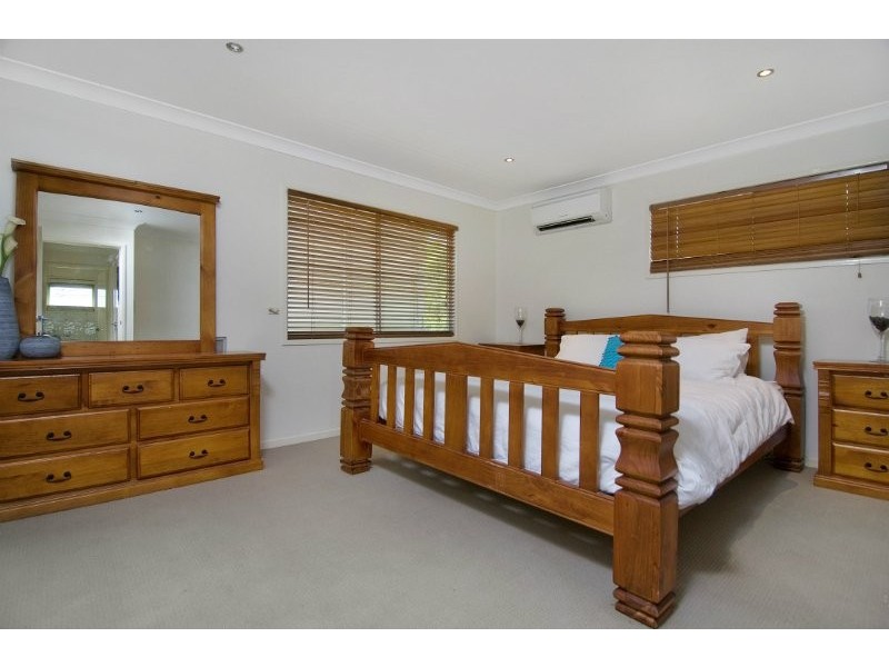 221 Bunya Road, Arana Hills QLD 4054