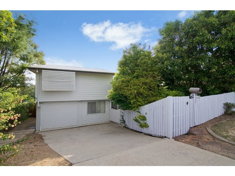 221 Bunya Road, Arana Hills QLD 4054