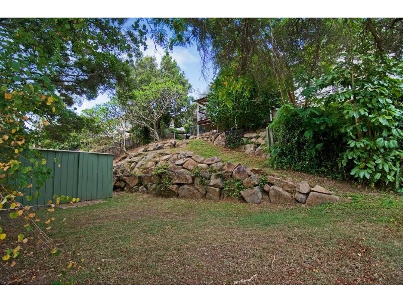 221 Bunya Road, Arana Hills QLD 4054