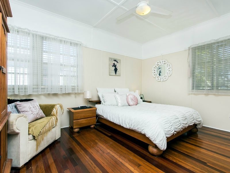 20 Fitzsimmons Street, Keperra QLD 4054