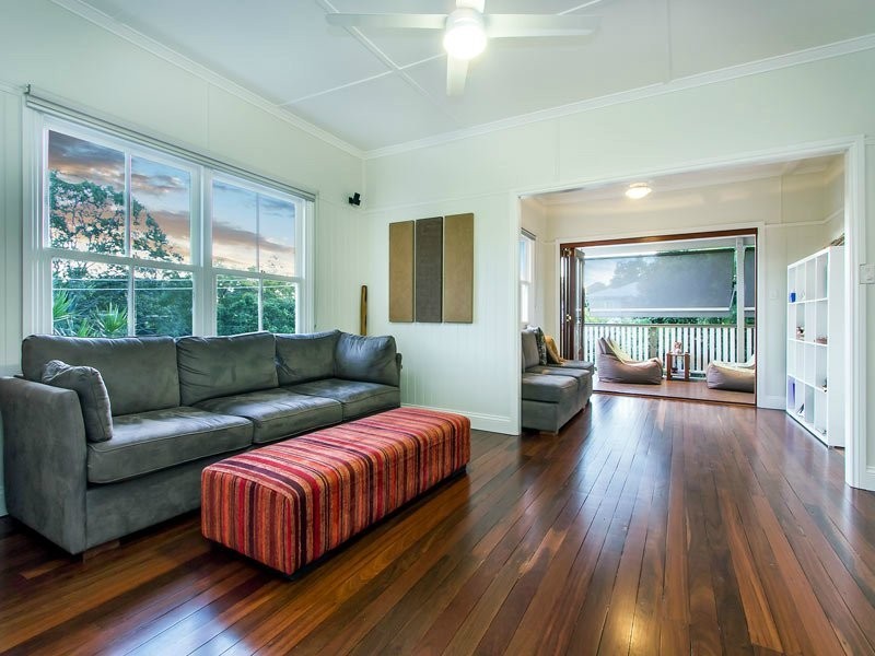 2 Jackson Street, Coorparoo QLD 4151