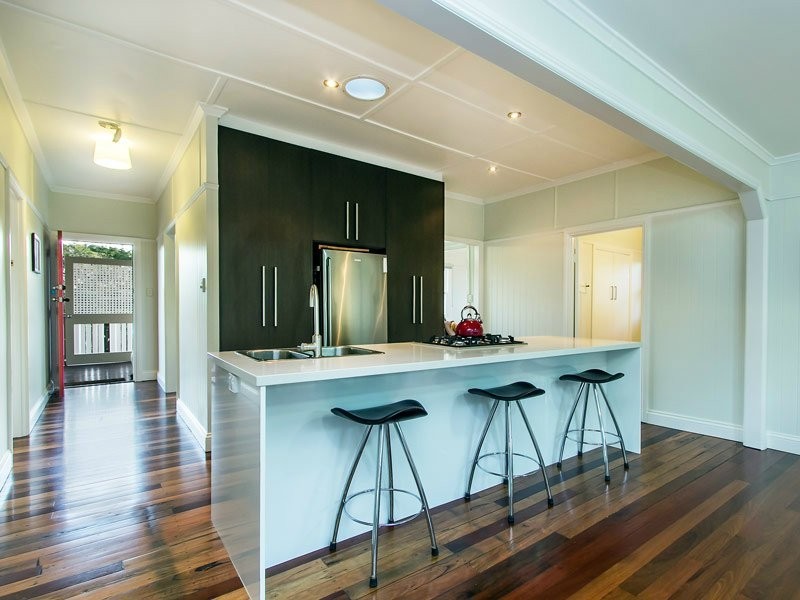 2 Jackson Street, Coorparoo QLD 4151