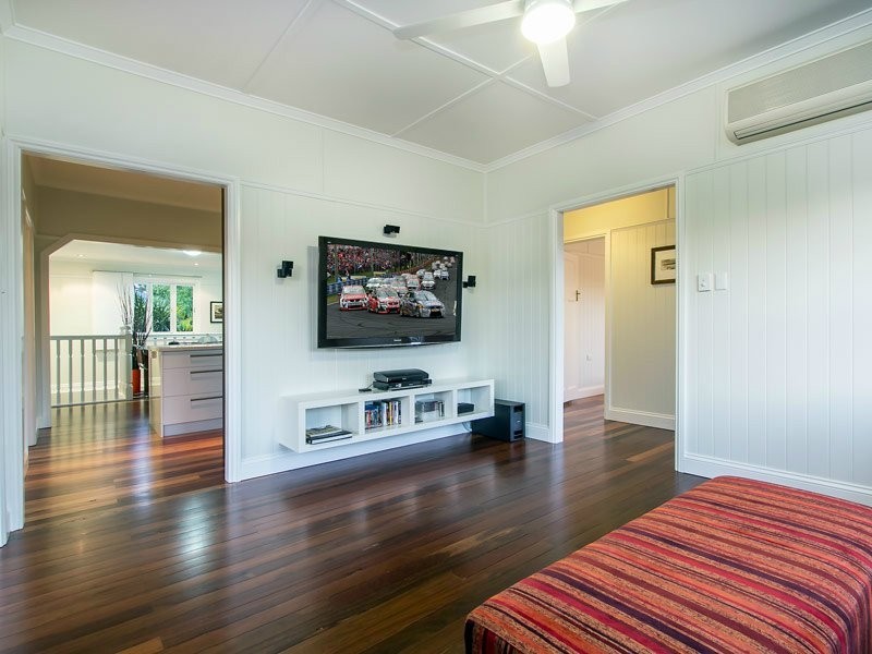 2 Jackson Street, Coorparoo QLD 4151