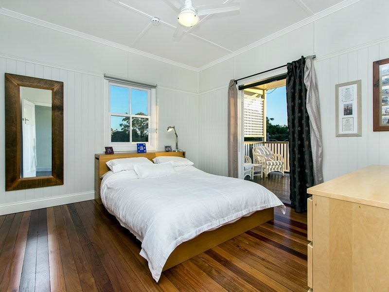 2 Jackson Street, Coorparoo QLD 4151