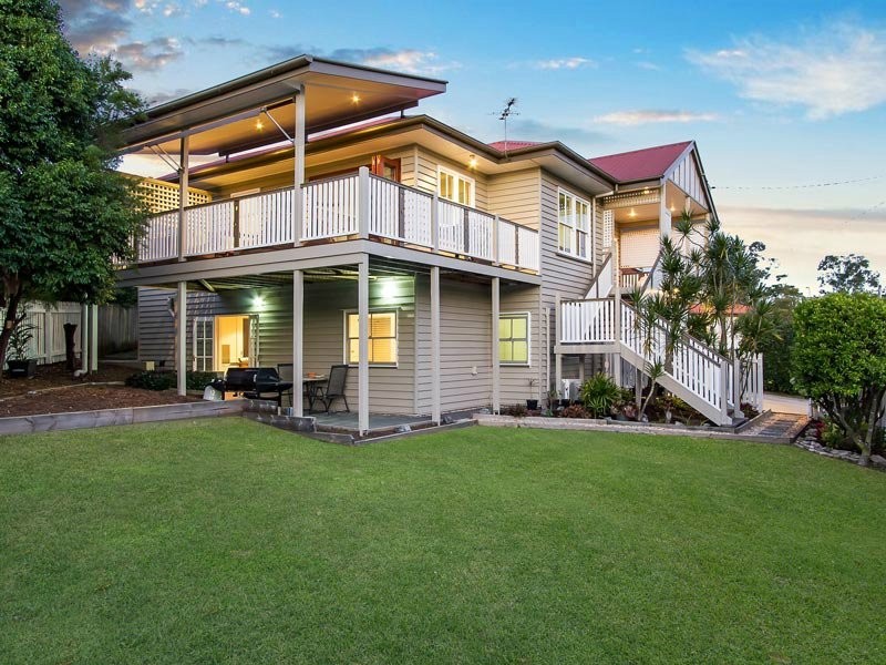 2 Jackson Street, Coorparoo QLD 4151