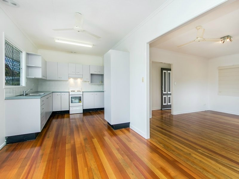 34 Patricks Road, Arana Hills QLD 4054