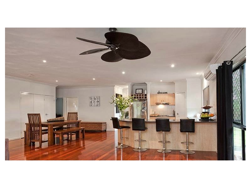 1 Woodlea Court, Ferny Hills QLD 4055