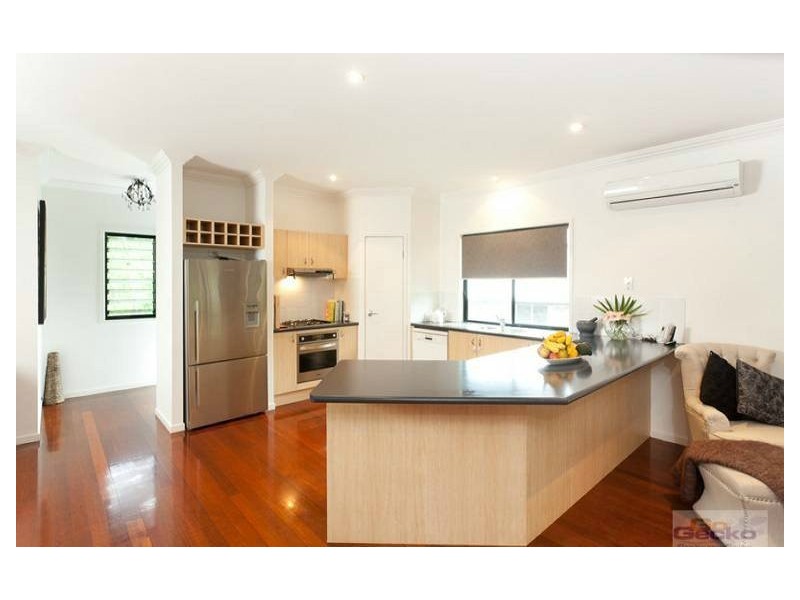 1 Woodlea Court, Ferny Hills QLD 4055