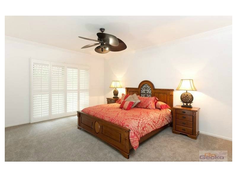 1 Woodlea Court, Ferny Hills QLD 4055