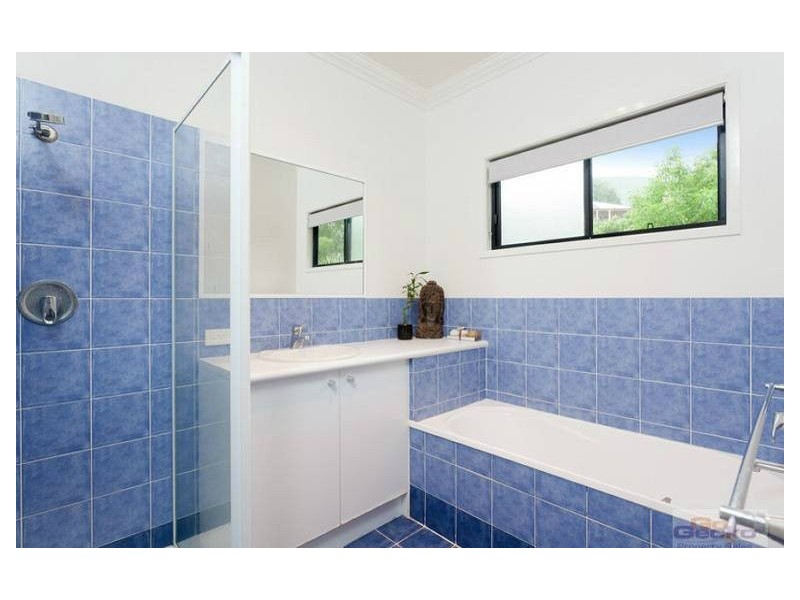 1 Woodlea Court, Ferny Hills QLD 4055