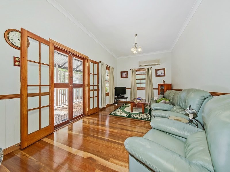 104 Plimsoll Street, Greenslopes QLD 4120