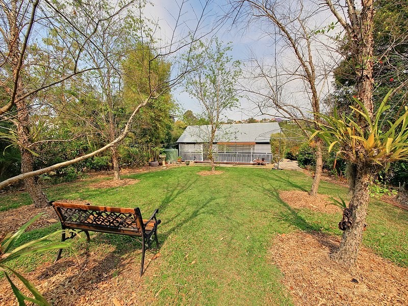 104 Plimsoll Street, Greenslopes QLD 4120