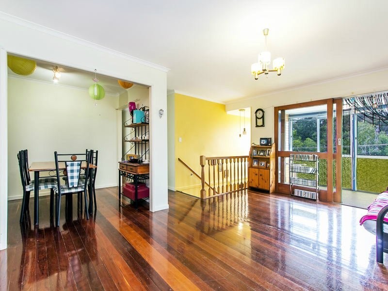49 Bunora Avenue, Ferny Hills QLD 4055