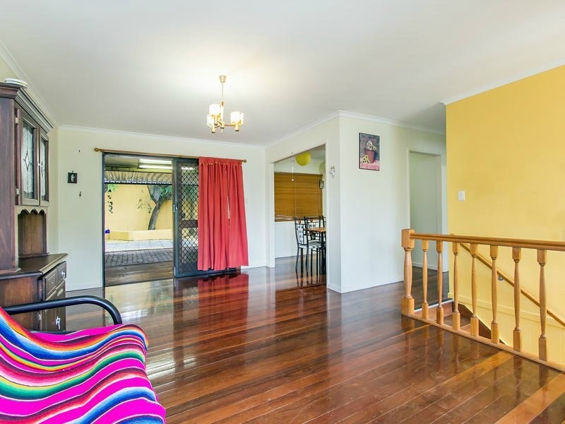 49 Bunora Avenue, Ferny Hills QLD 4055