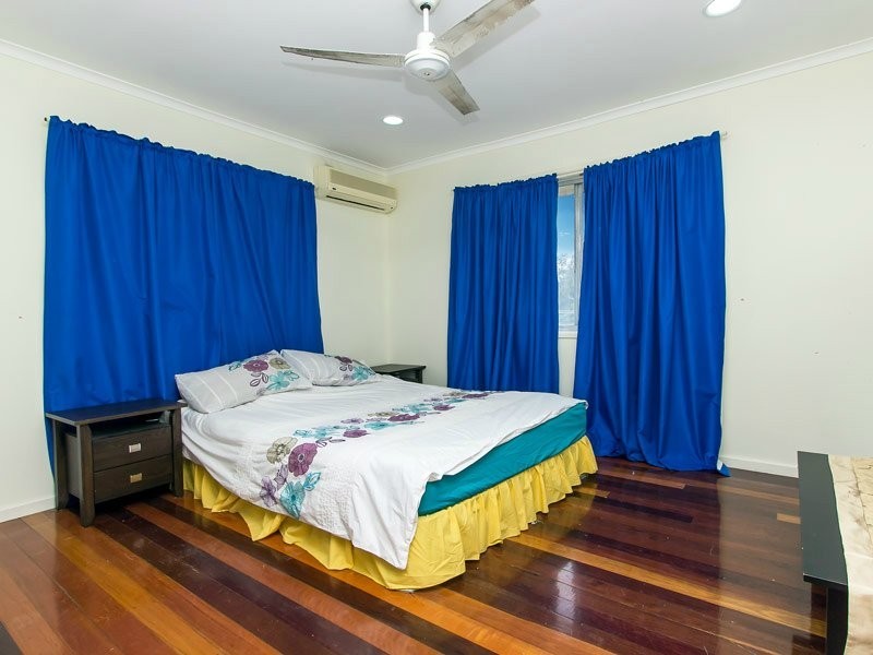 49 Bunora Avenue, Ferny Hills QLD 4055