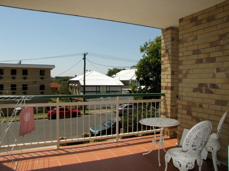 4/27 Vine Street, Greenslopes QLD 4120