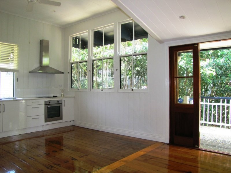 3 Swan Terrace, Windsor QLD 4030