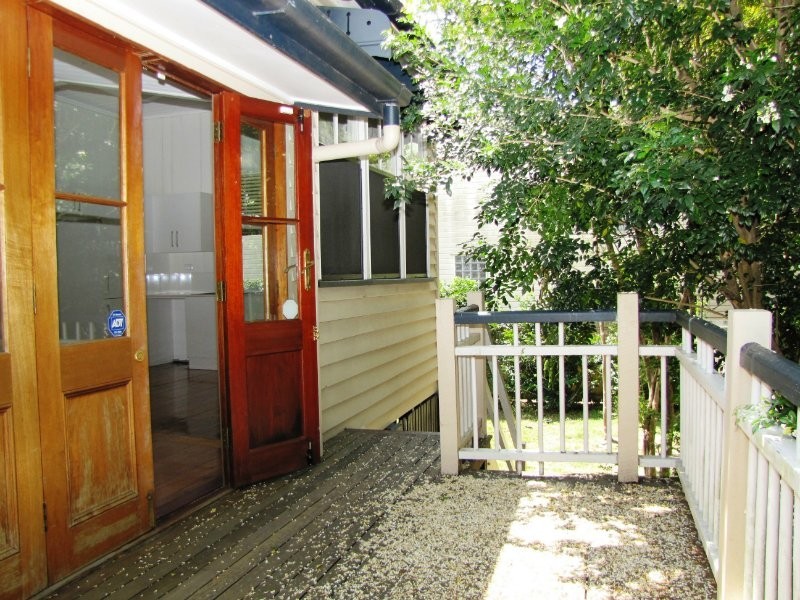 3 Swan Terrace, Windsor QLD 4030