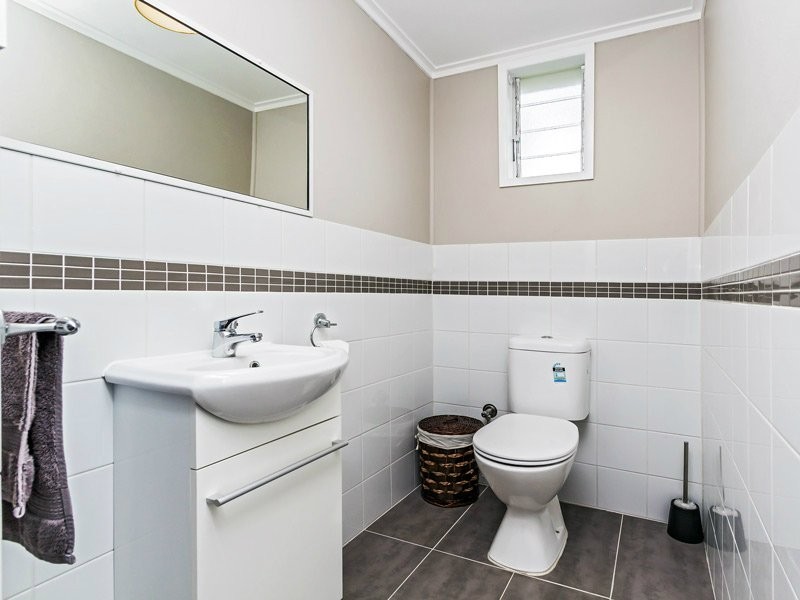 4 Corvi Street, Mitchelton QLD 4053