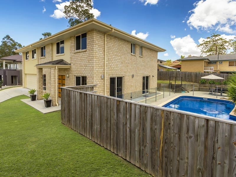 4 Crowe Close, Mcdowall QLD 4053