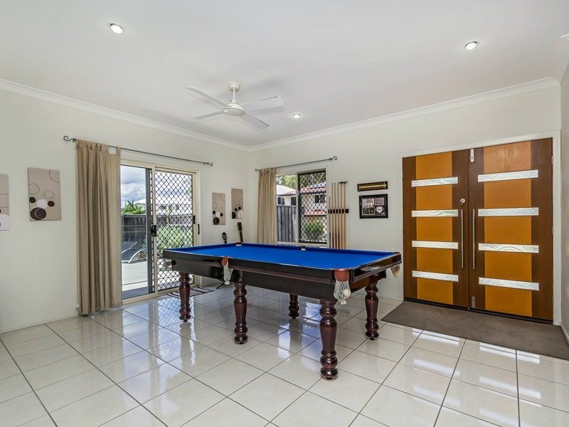 4 Crowe Close, Mcdowall QLD 4053