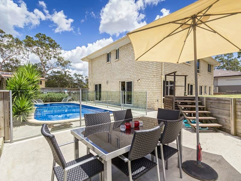 4 Crowe Close, Mcdowall QLD 4053