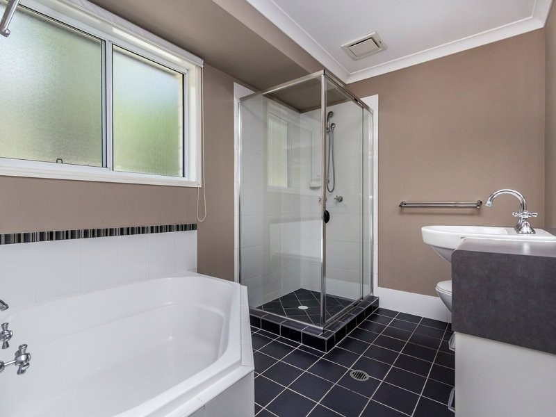 258 Levitt Road, Upper Kedron QLD 4055