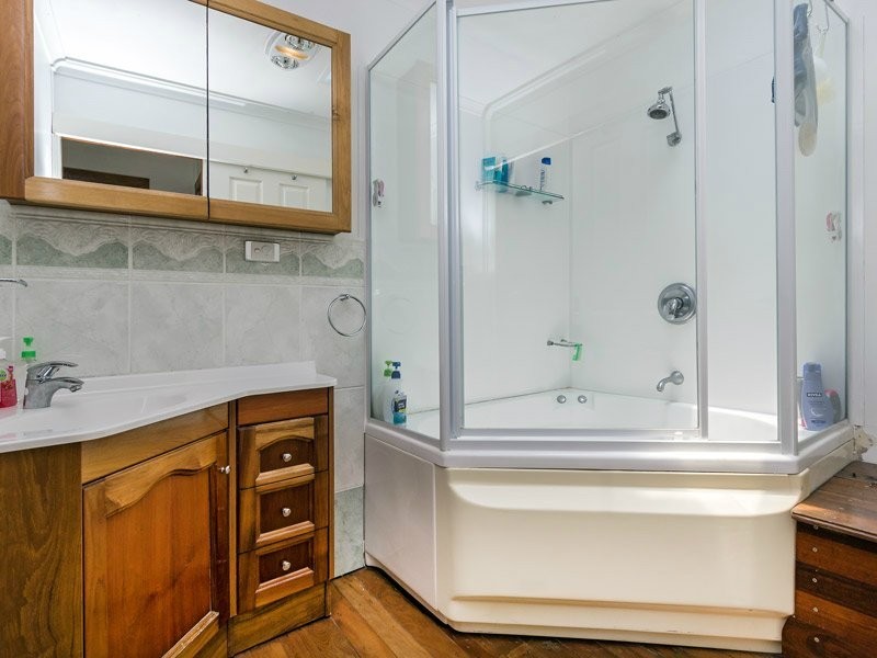 131 Kylie Avenue, Ferny Hills QLD 4055